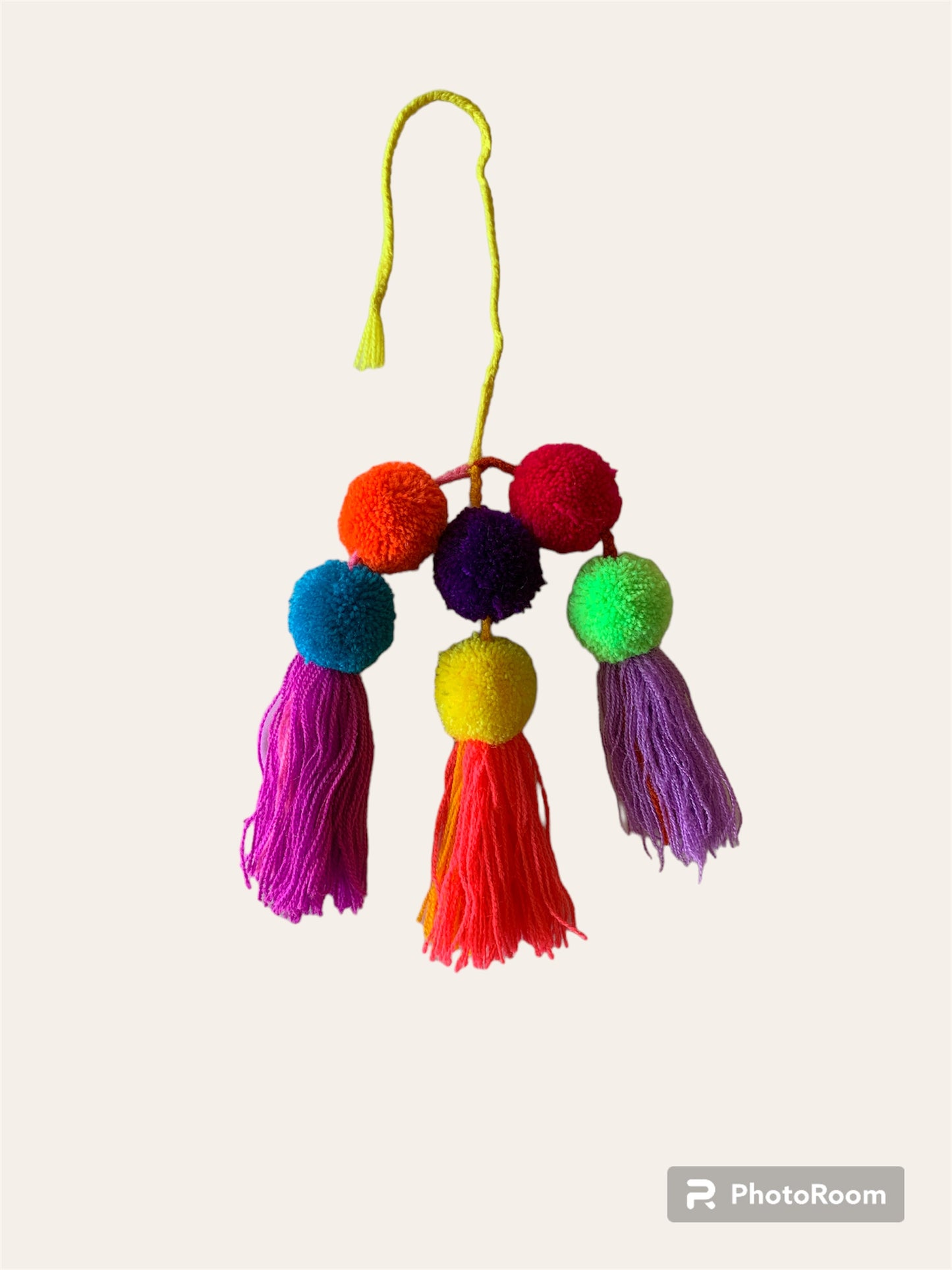 Pompom 3 tassel